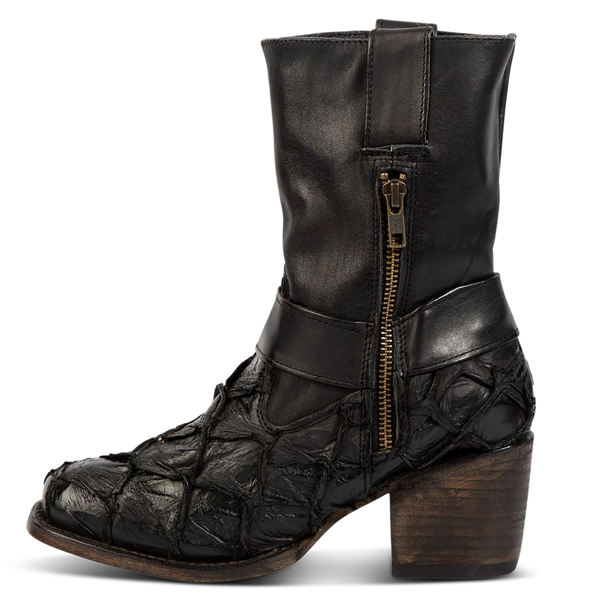 Darcy - Black Fish - Image 4