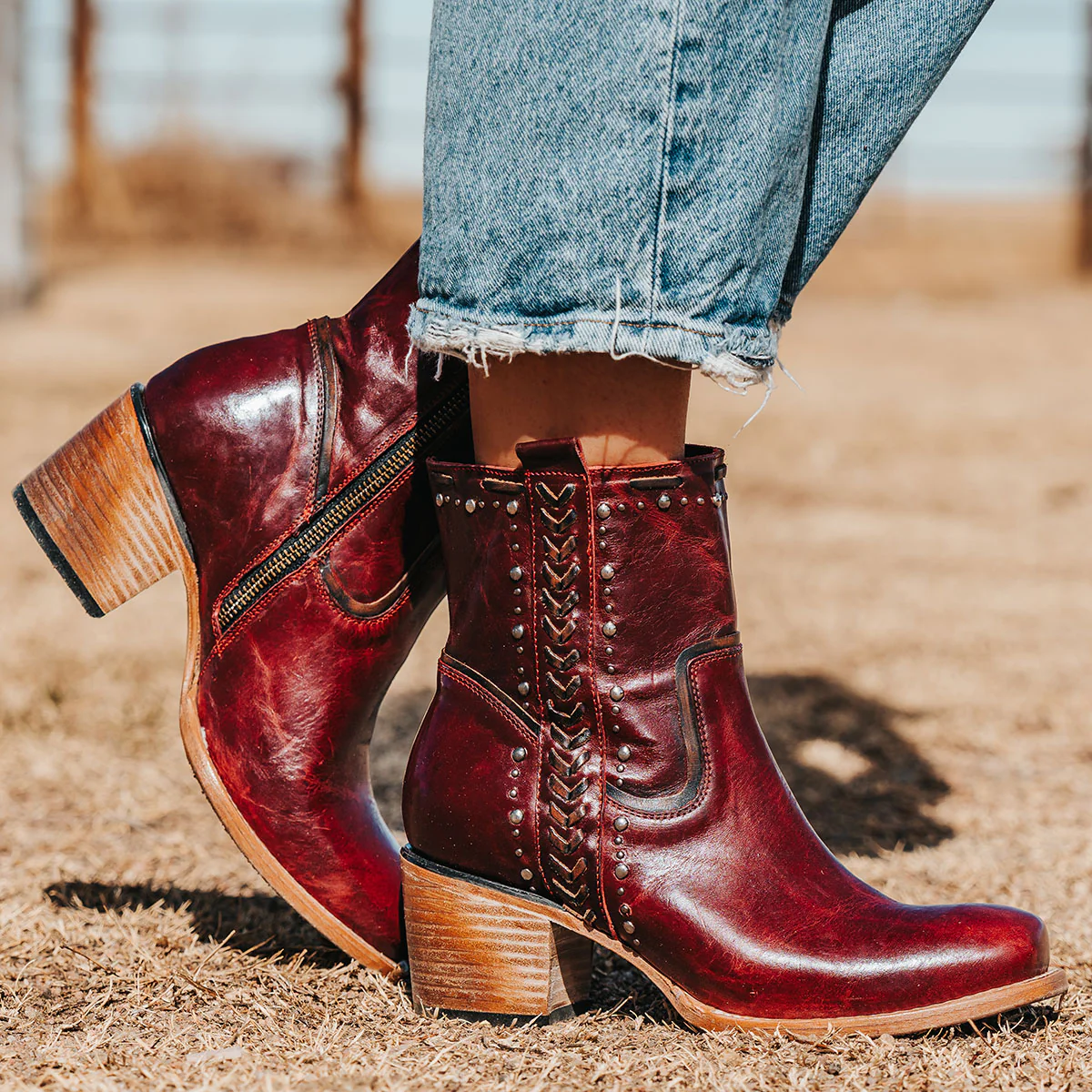 Duke - Red